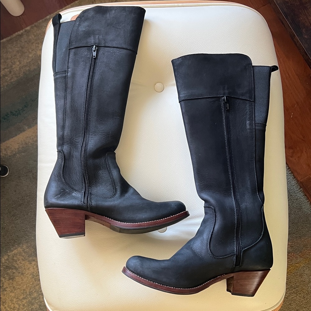 Adelante Black Leather Boots, Size 10